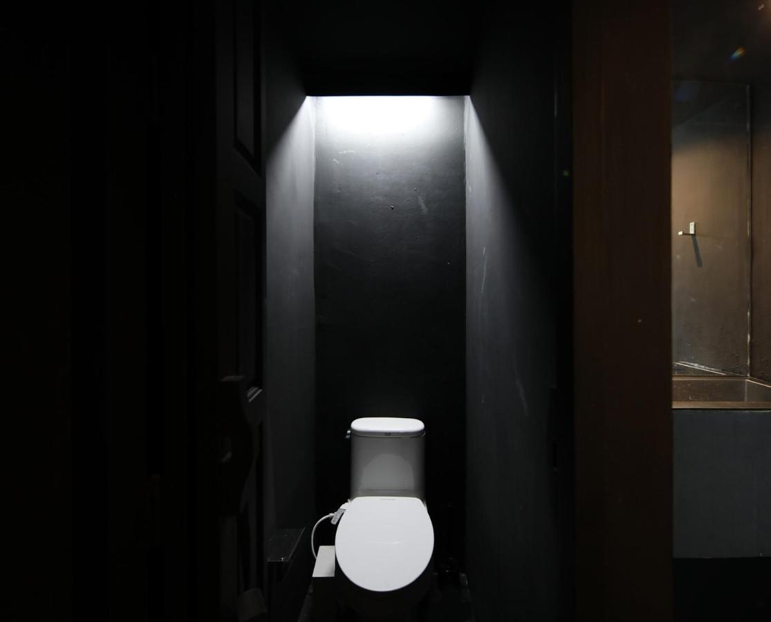 Sleeep Bkk Silom Hostel Bangkok Kültér fotó